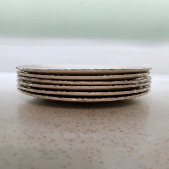 Vintage Cream Petal Tea Plates Set of 6 - Picture 3 of 6